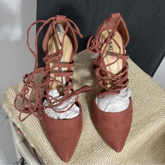 5/$50 Just Fab Strap Tie Pump | Size 8| "Connie" Style | Rosette - Picture 4 of 10